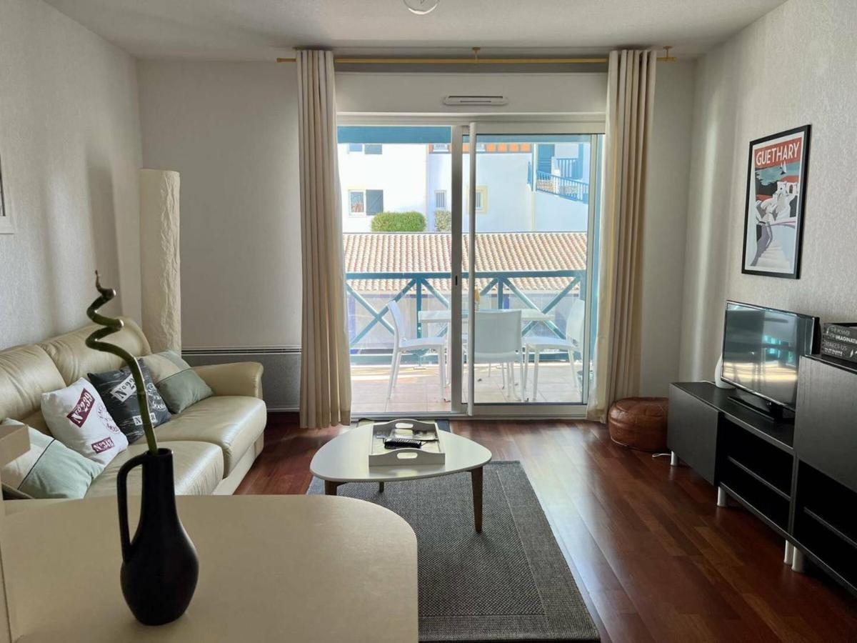 Appartement T2 A Cambo-Les-Bains Avec Piscine, Terrasse Et Parking Prive, Proche Des Thermes - Fr-1-495-82 Exteriör bild